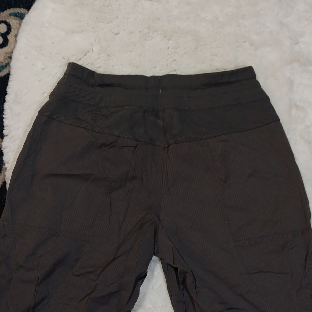 Lululemon gray cropped unlined dance studio pants women's 8 - Picture 7 of 9